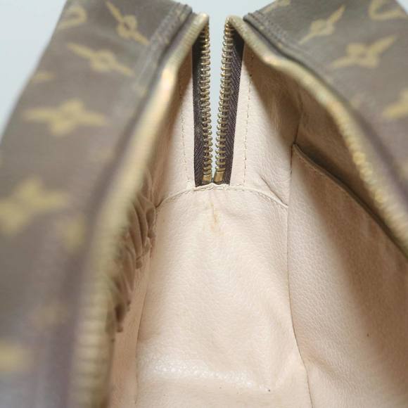 LOUIS VUITTON Poche Toilette Clutch Bag - Picture 15 of 16